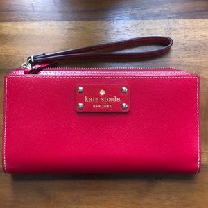 NWOT: Kate Spade Layton Wellesley Wallet Wristlet
